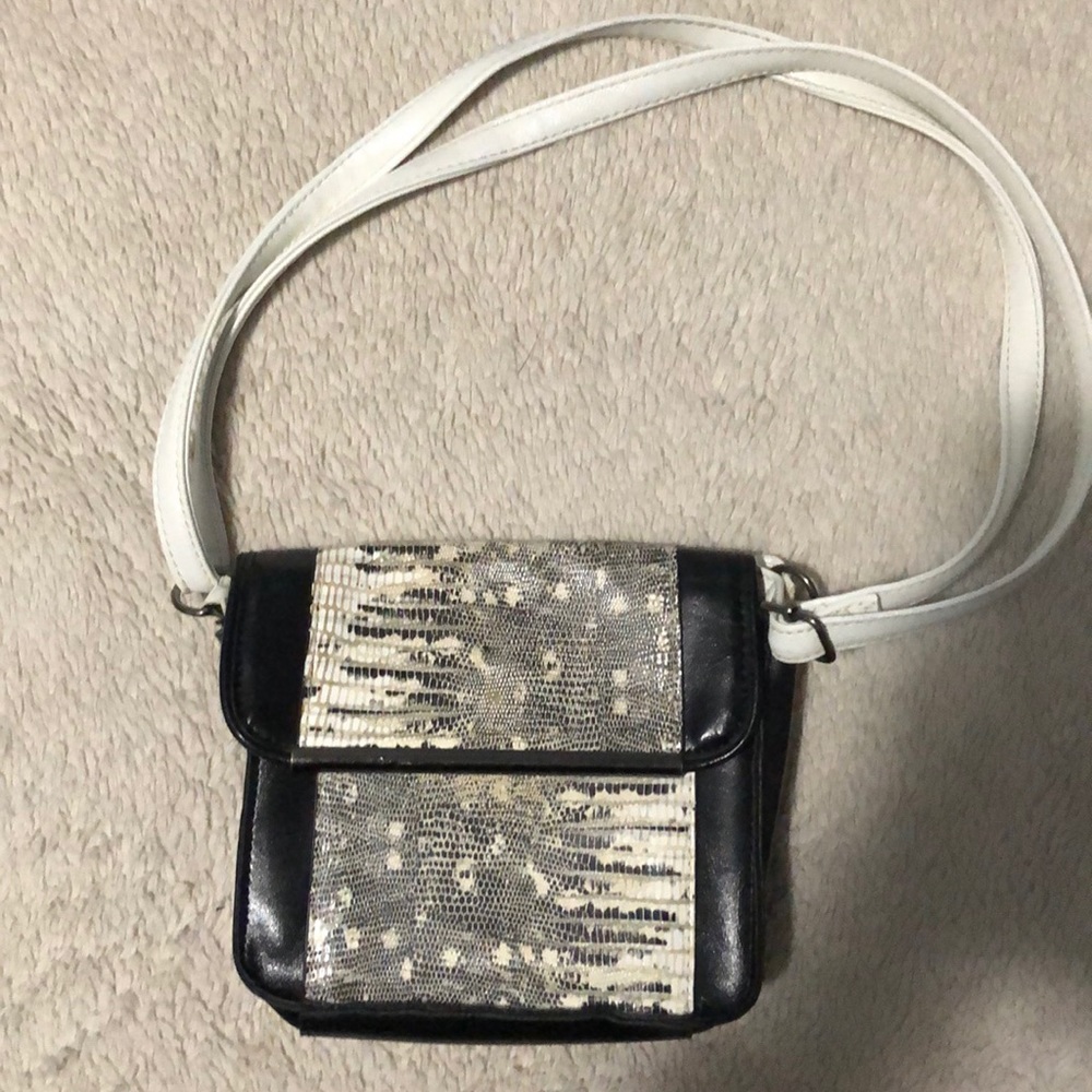 Mossino hand bag